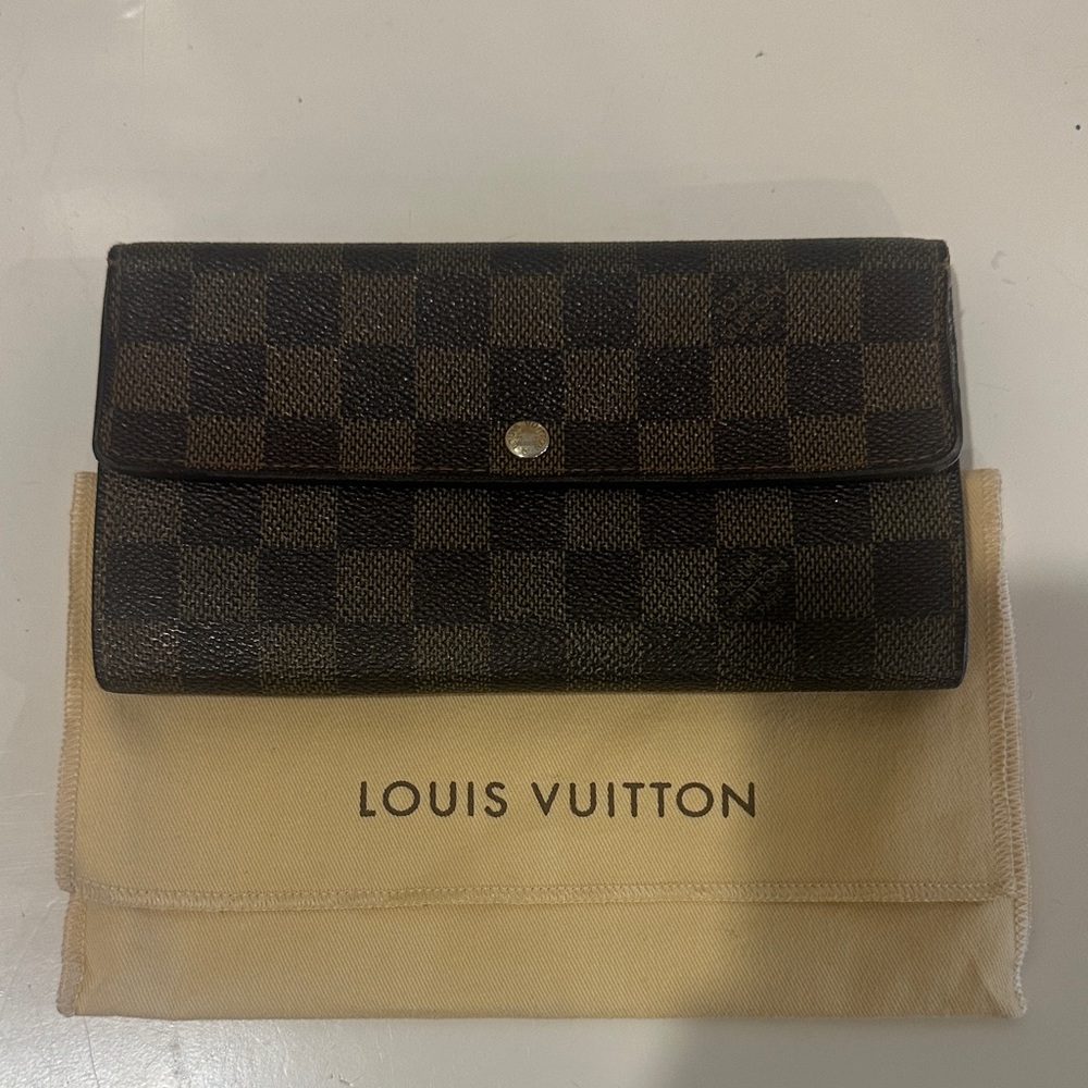 Louis Vuitton Damier Ebene Sarah wallet with COA